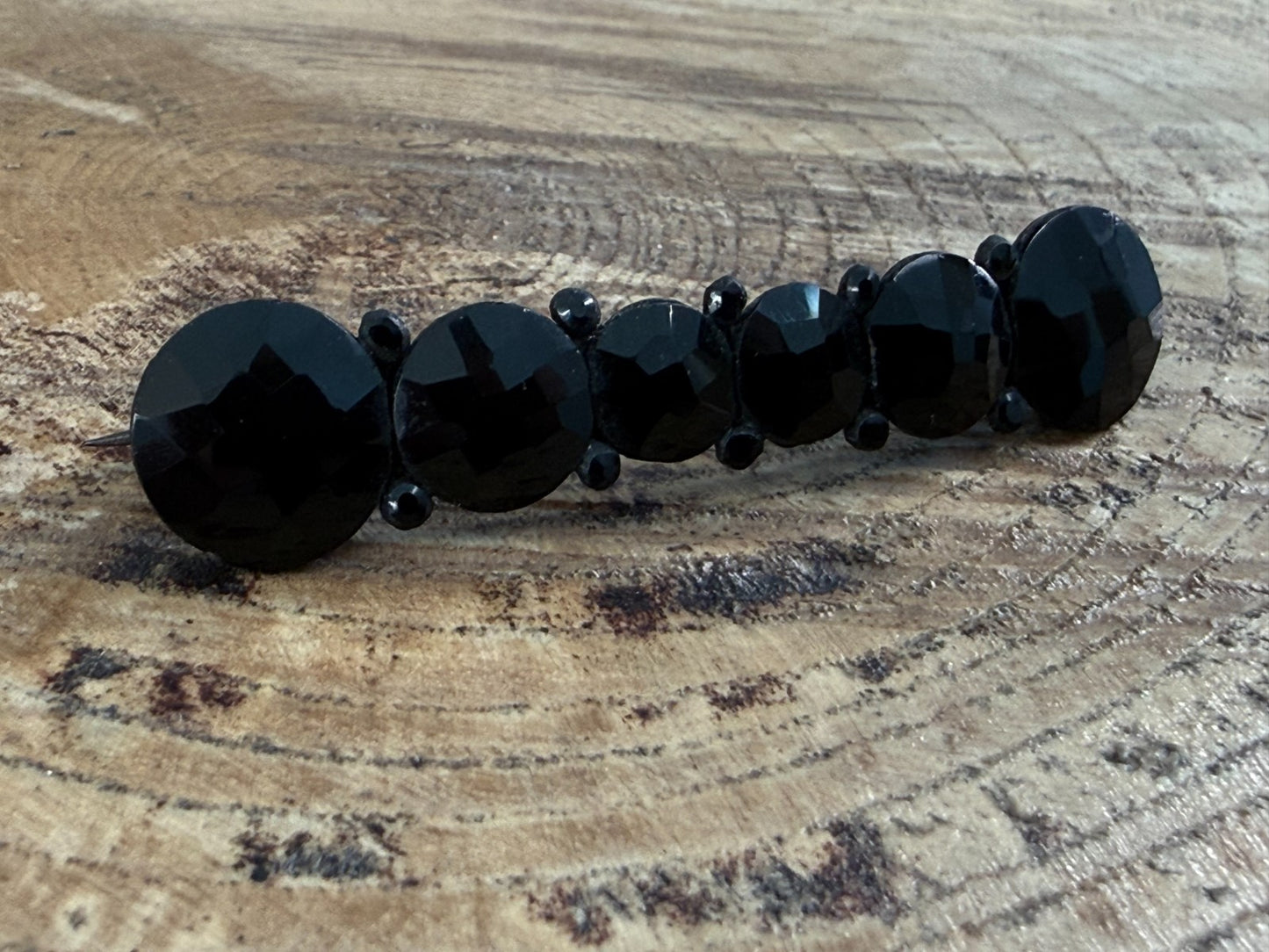 Antique Victorian French Jet Bar Brooch Black Glass Graduated Six Stone Mourning