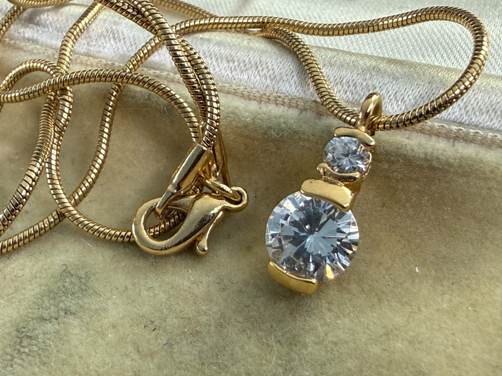 Vintage Gold Tone Goshenite Beryl Double Stone Pendant Snake Chain Necklace 45cm