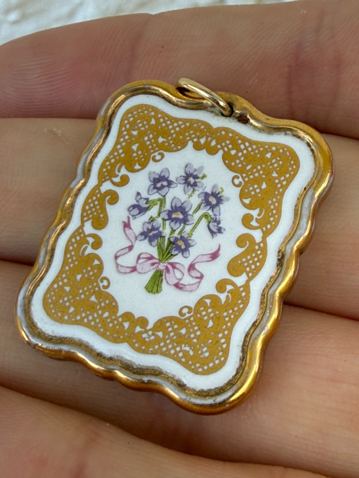 Franklin Mint 'Victorian Valentine' Pendant 24ct Gold Plated Porcelain Floral