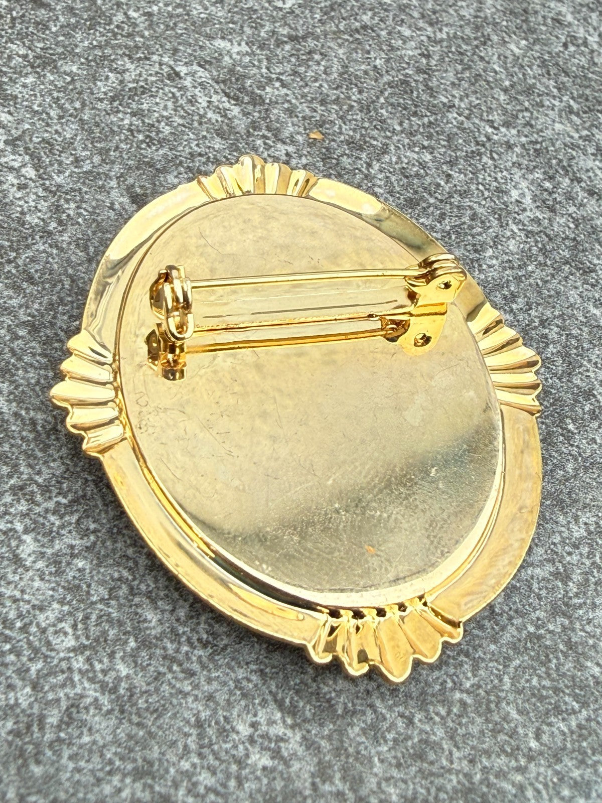 Vintage Hand Painted Floral Brooch Gold Tone Pin Flower Pin Wildflower Oval