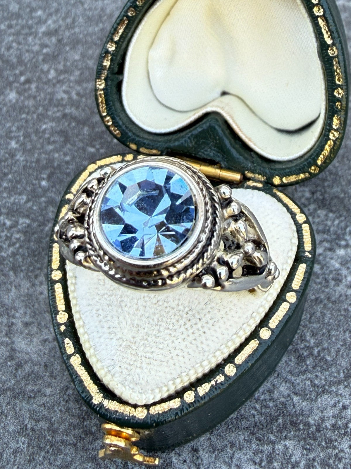 Sparkly Pale Blue Ring Silver Tone Glass Paste Cocktail Statement Size S
