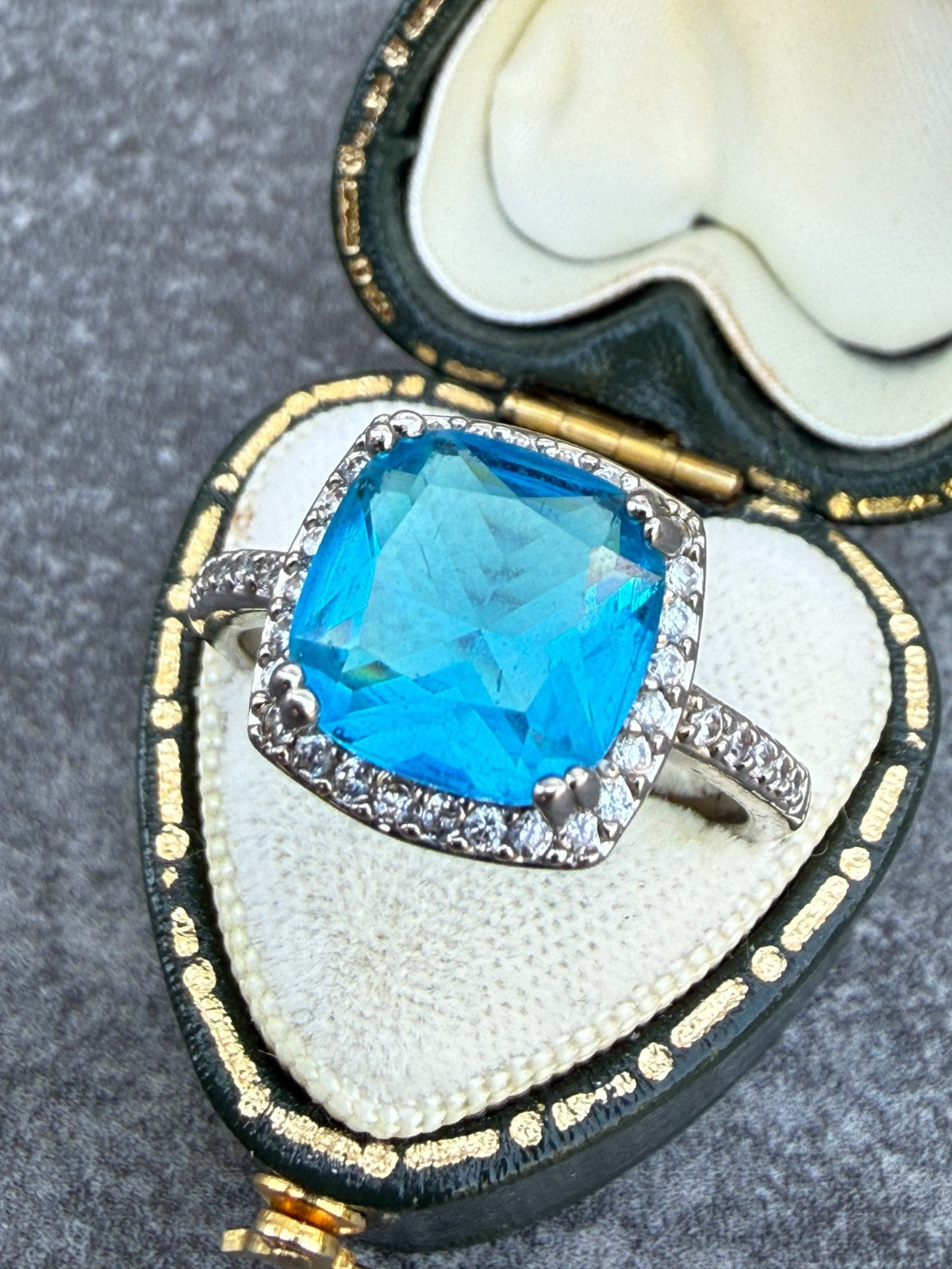 Sparkly Blue Ring Silver Tone Square Blue Glass Cocktail Statement Size R