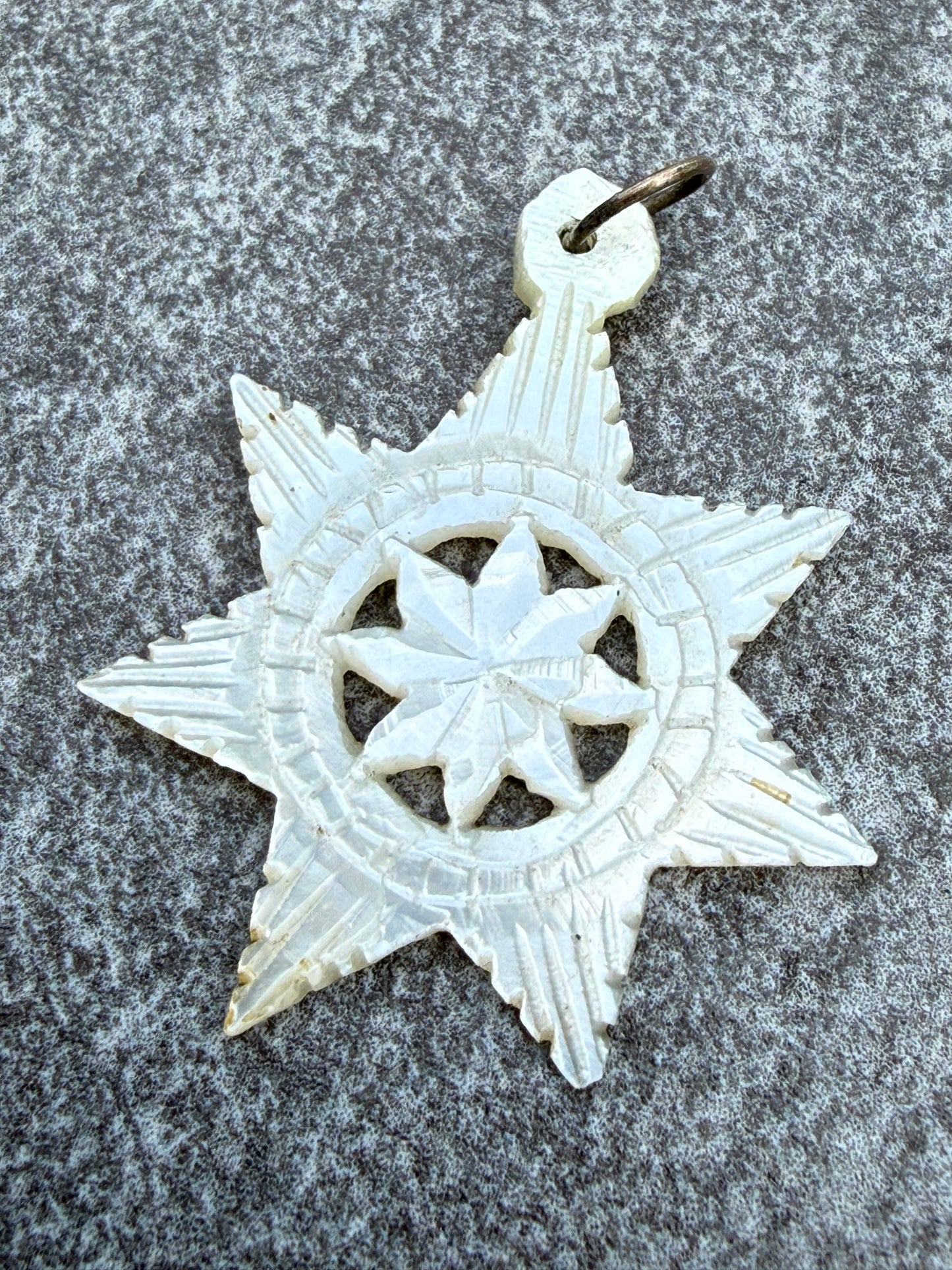 Vintage Mother of Pearl Star of Bethlehem Pendant