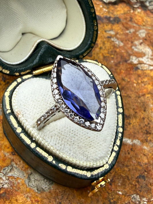 Stunning Sterling Silver Blue Glass Ring