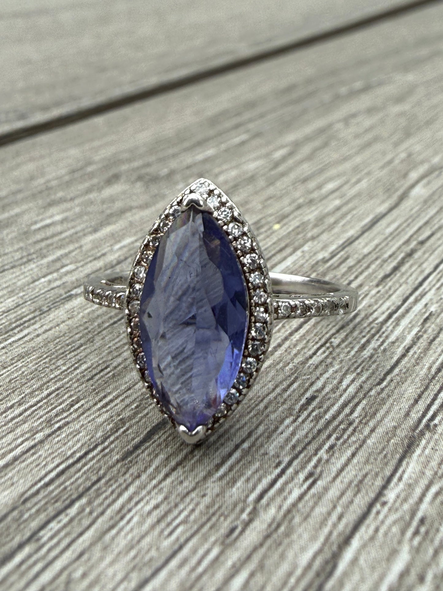 Stunning Sterling Silver Blue Glass Ring