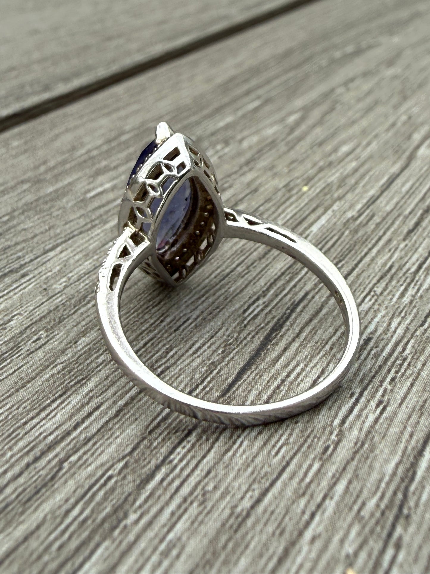 Stunning Sterling Silver Blue Glass Ring