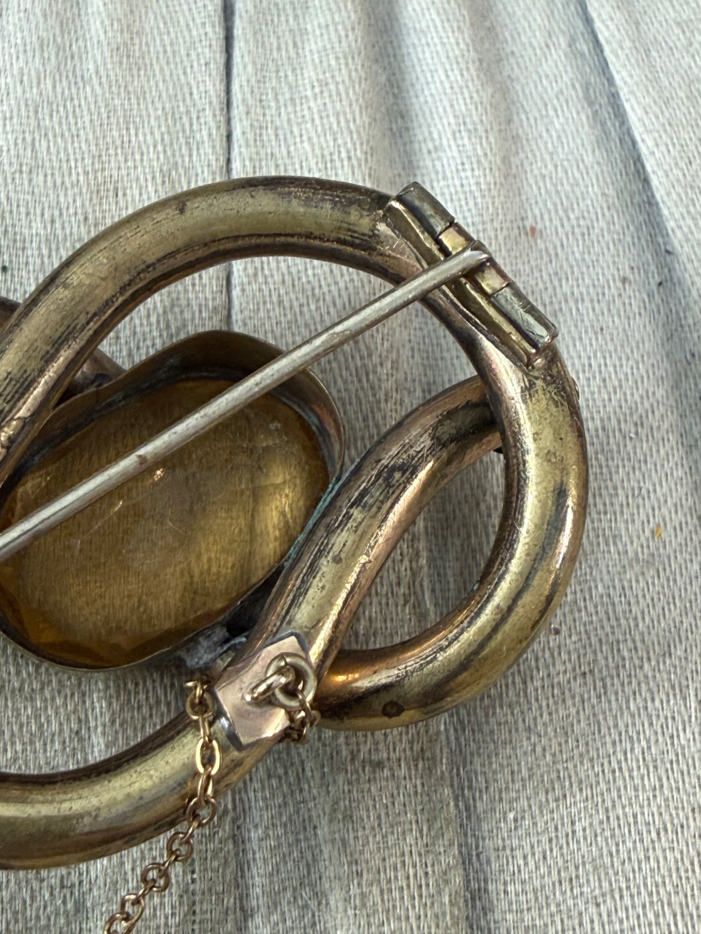 Antique Victorian Lover's Knot Brooch
