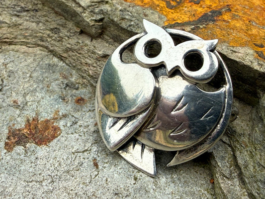 Ola Gorie Barn Owl Brooch in Sterling Silver