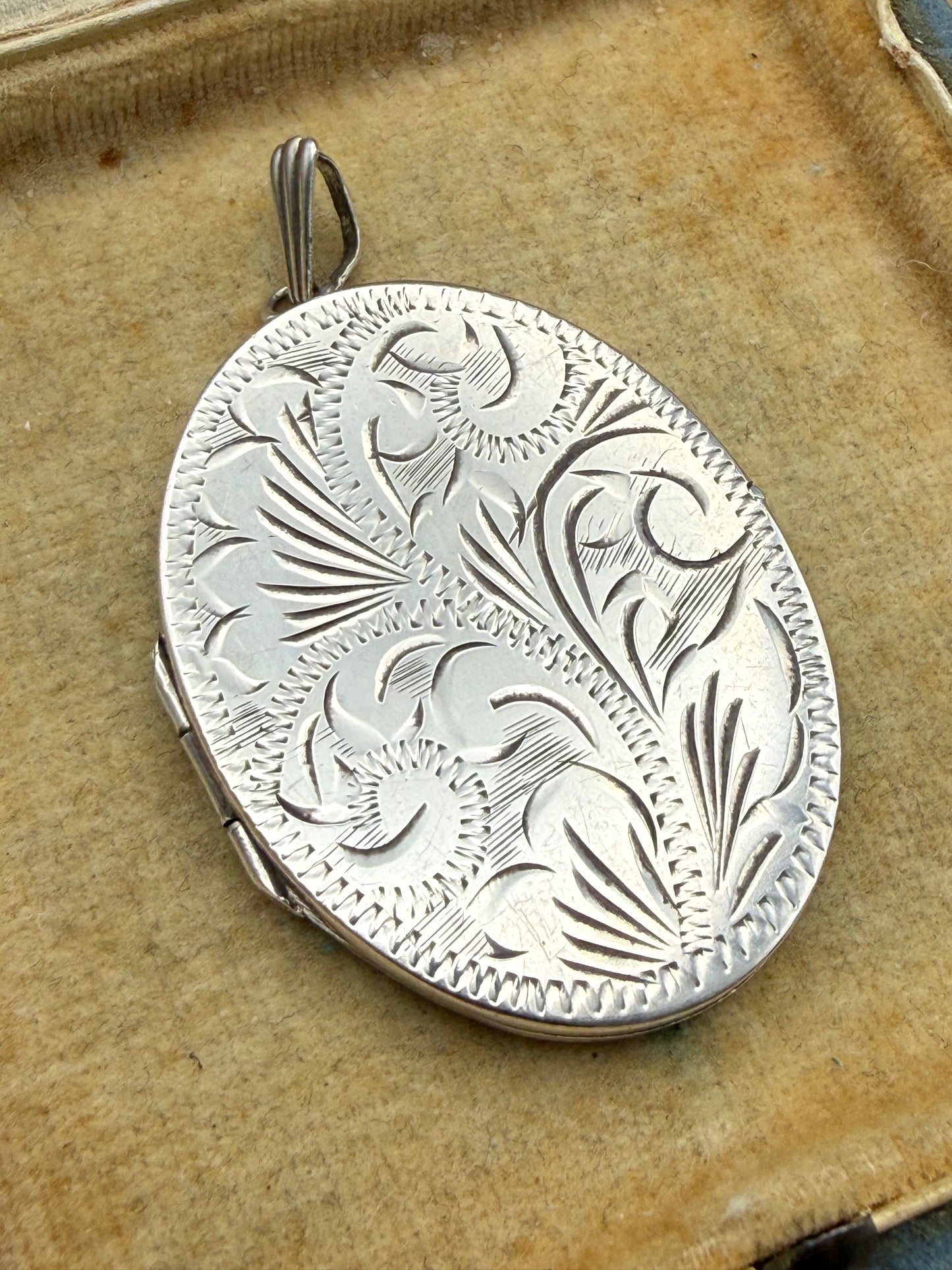Vintage Sterling Silver Ornate Locket Pendant