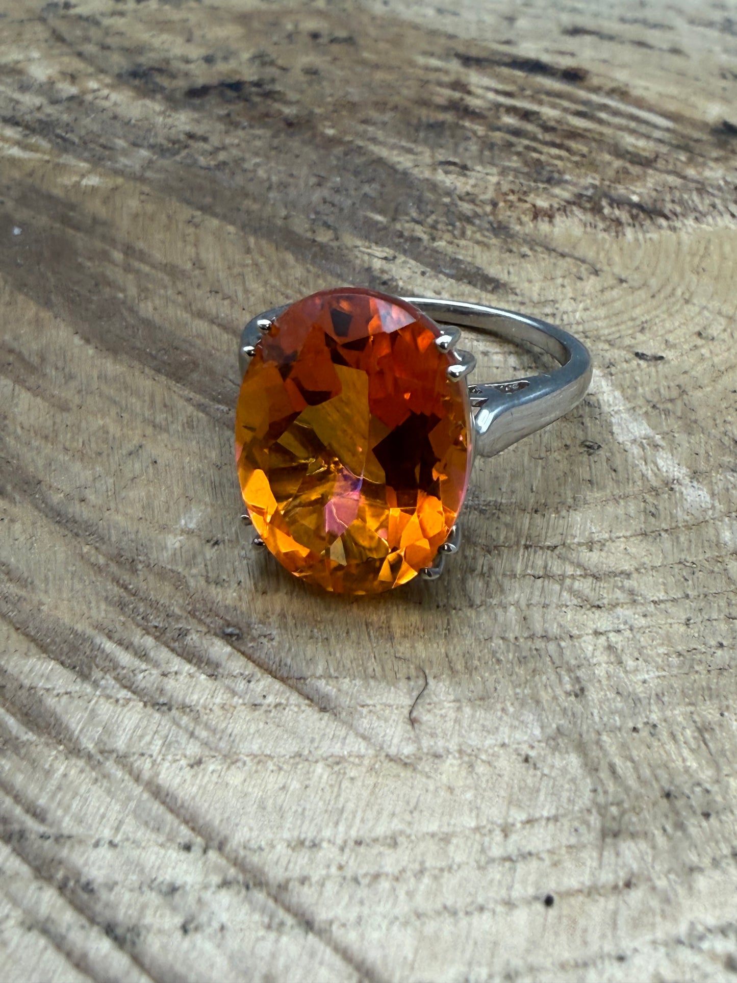 Gemporia Sterling Silver & Padparadscha Quartz Cocktail Ring