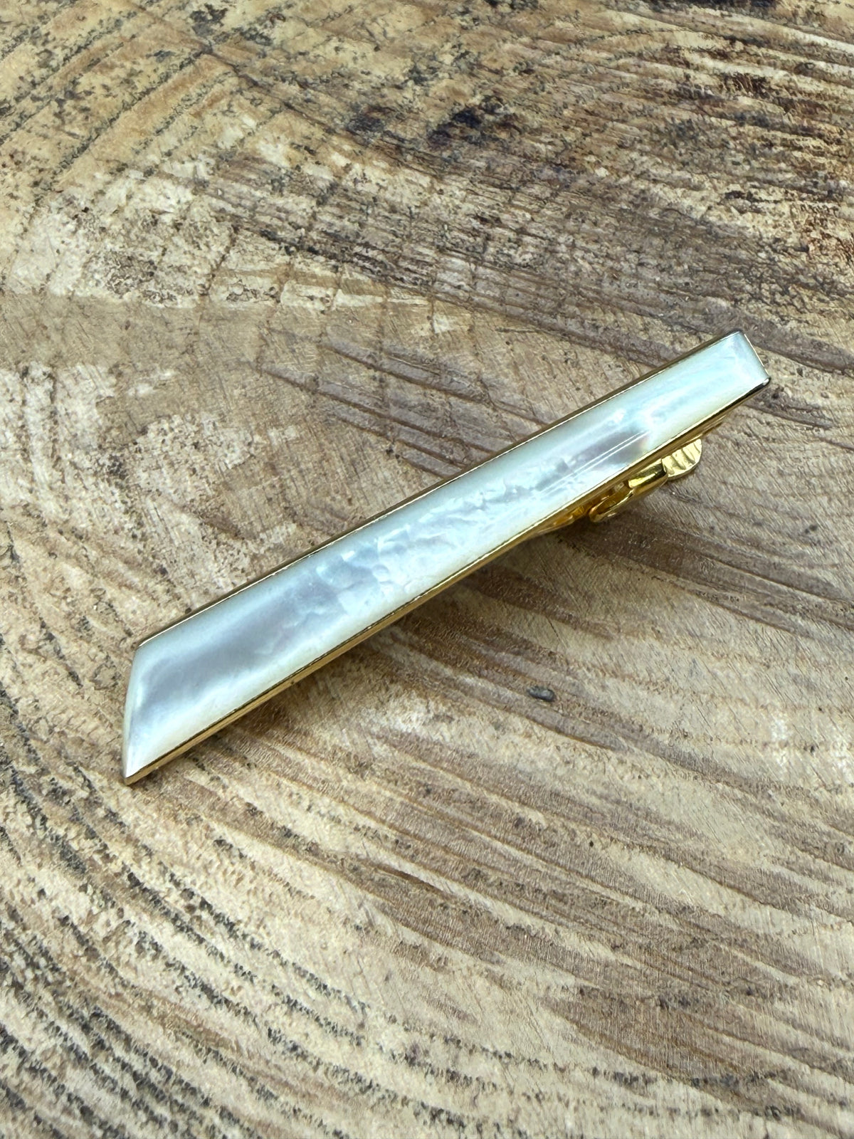 Vintage Mother of Pearl Tie Clip, Gold Tone Slice