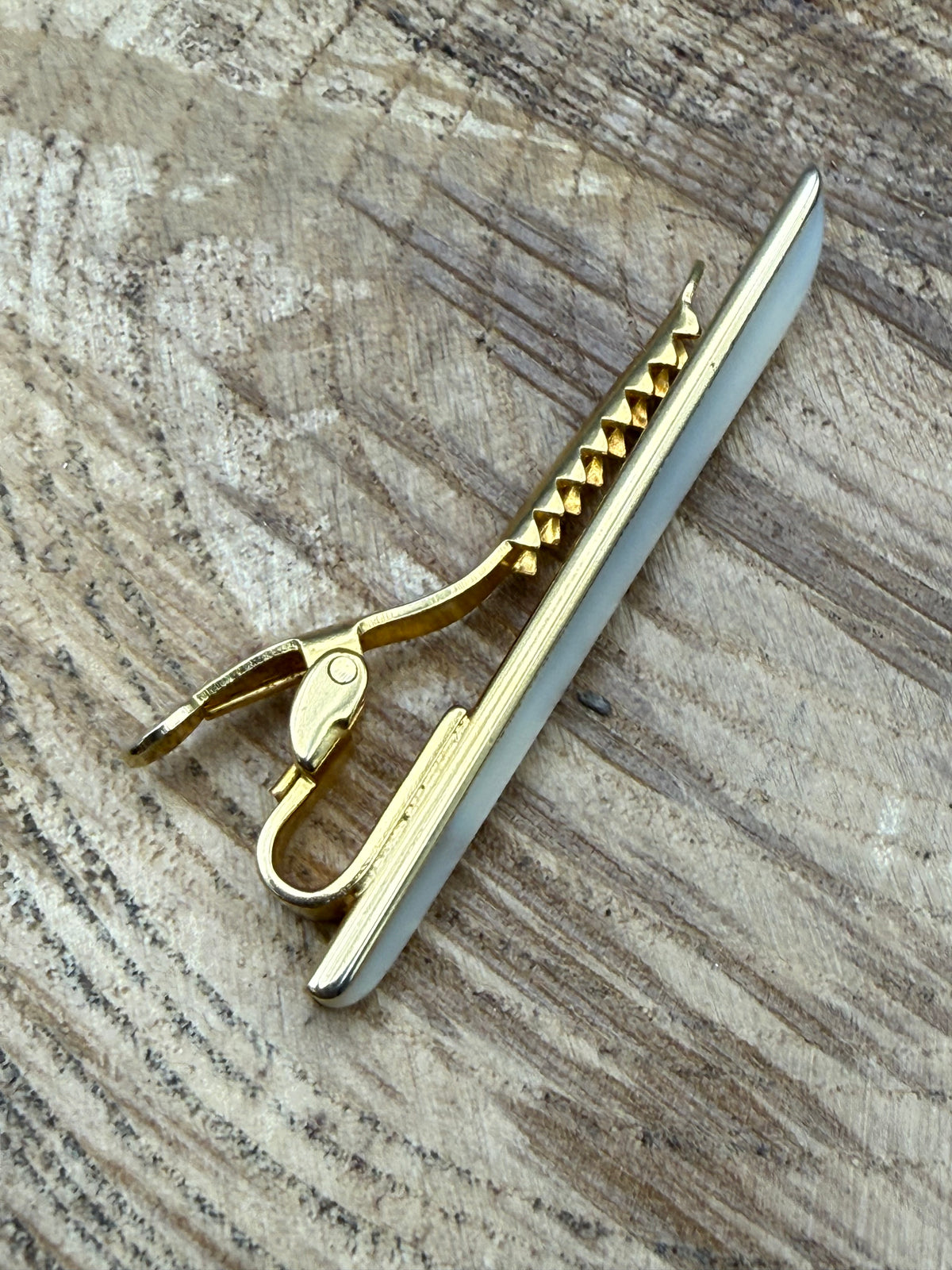 Vintage Mother of Pearl Tie Clip, Gold Tone Slice