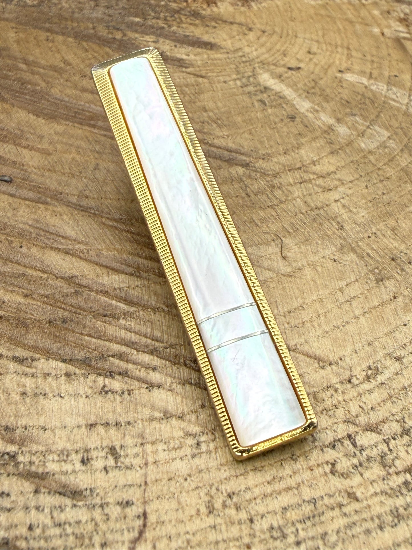 Vintage Mother of Pearl Tie Clip, Gold Tone Fluted Border