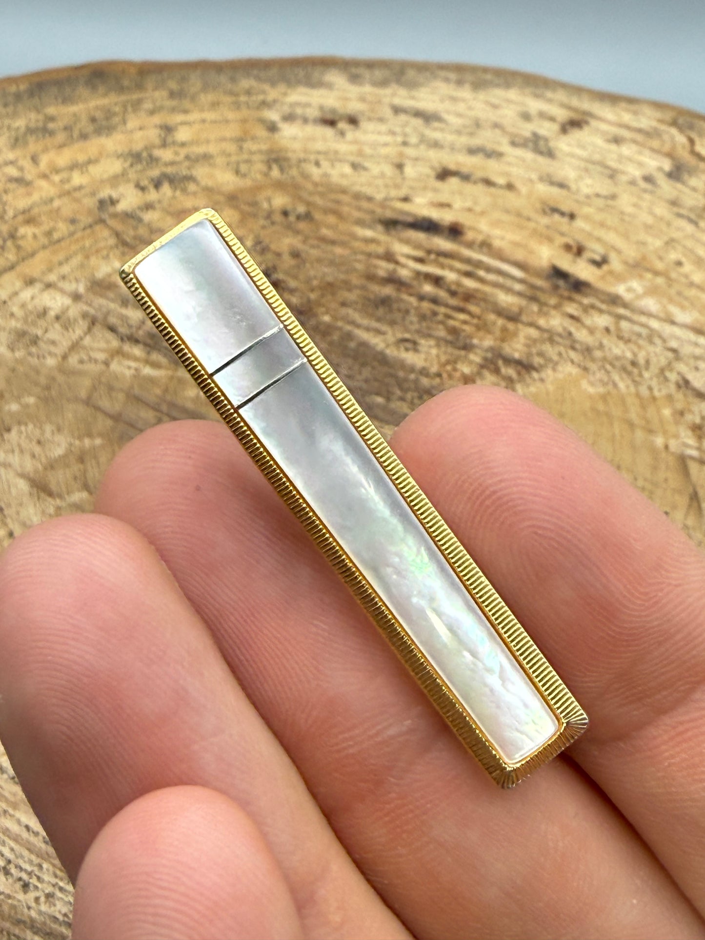 Vintage Mother of Pearl Tie Clip, Gold Tone Fluted Border