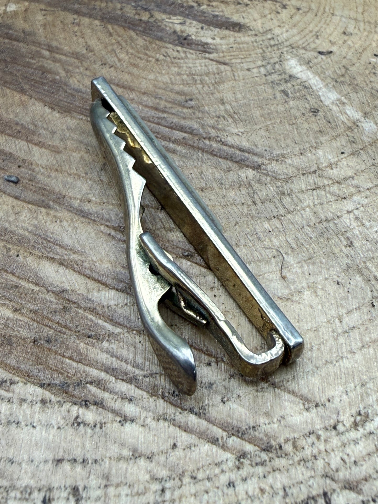 Vintage Scroll Edged Tie Clip by Nippy Clip