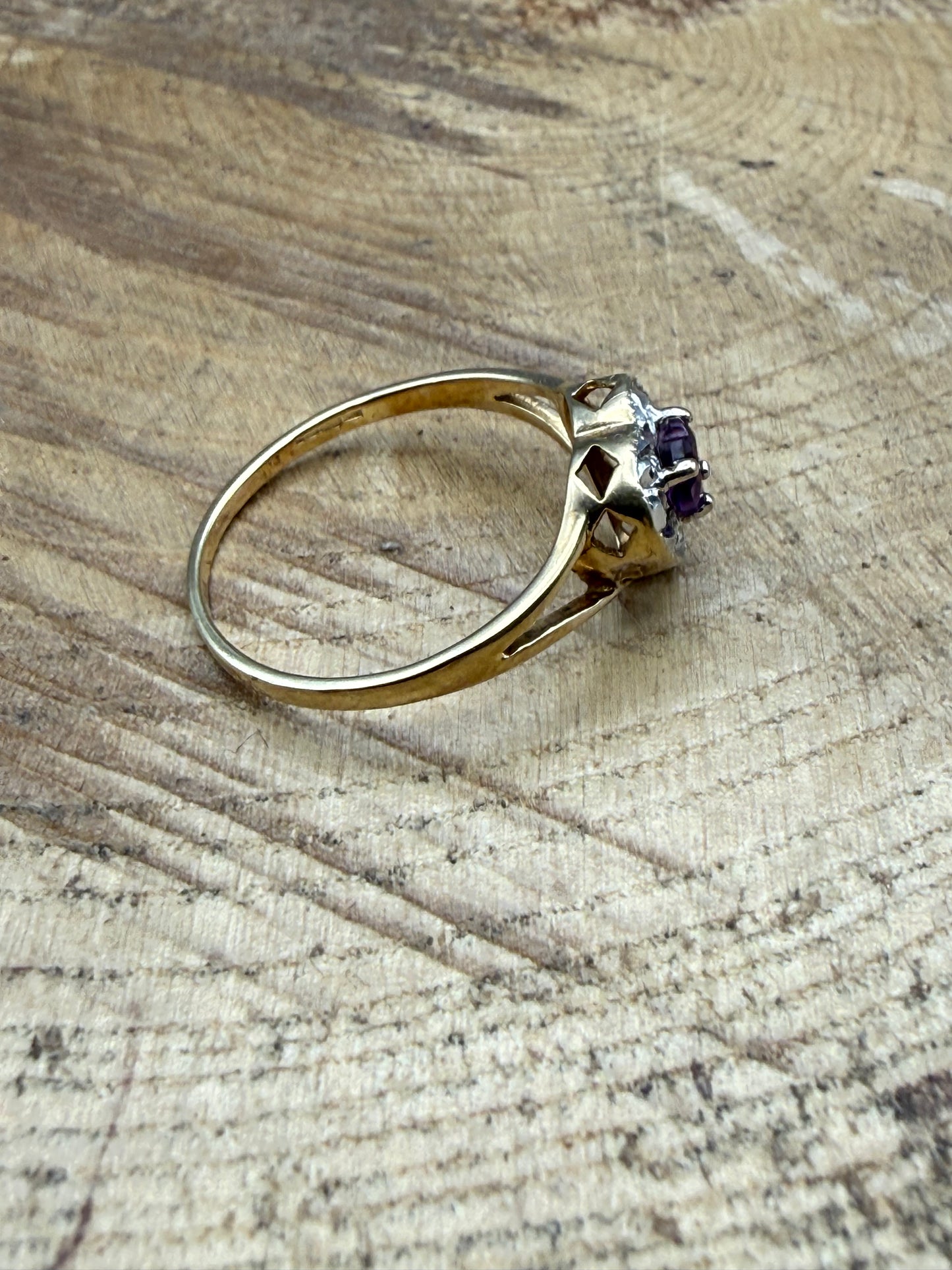 Vintage 9ct Gold Amethyst Heart & Diamond Ring