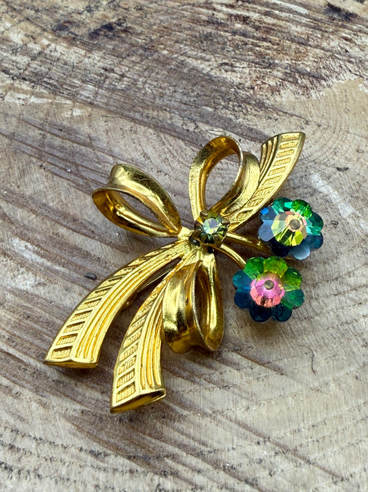 Vintage Gold Tone Bow Brooch with Rhinestone Flowers