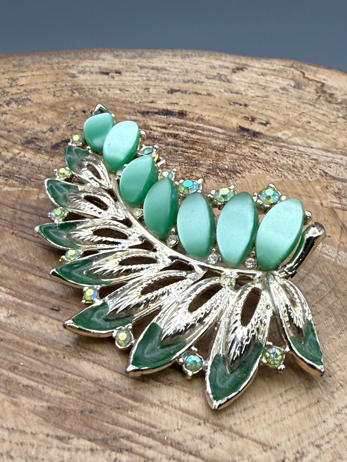 Vintage Green Lucite Leaf Brooch, 1960s