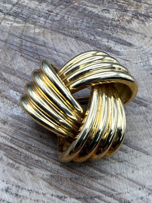 Vintage Gold Tone Ribbed Knot Brooch