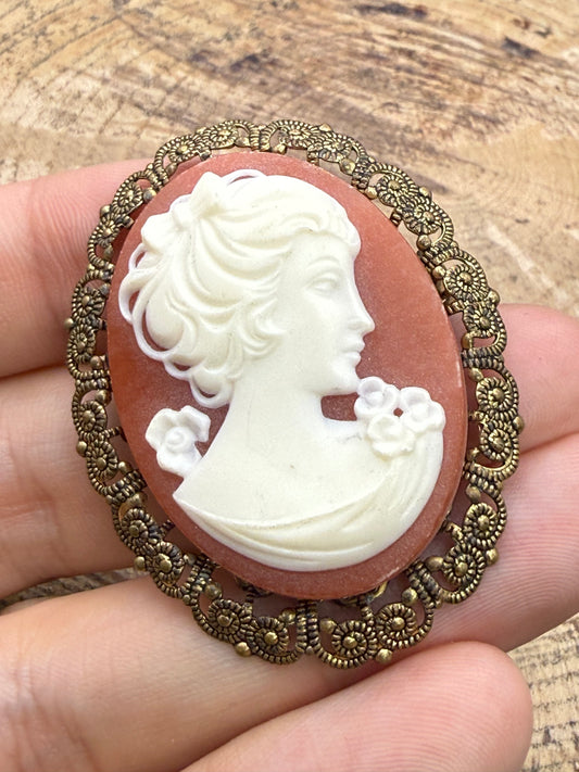 Vintage West German Cameo Brooch, Resin & Filigree