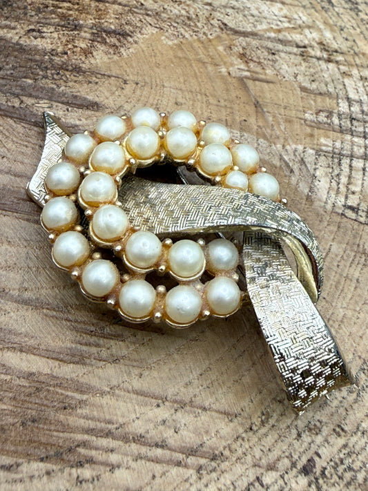 Coro Pegasus Faux Pearl Ribbon Brooch, 1940s Vintage