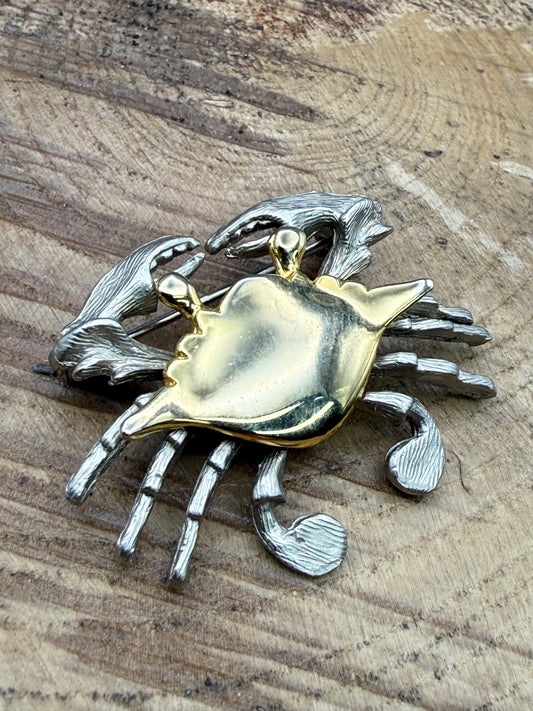 Charming Two-Tone Crab Brooch