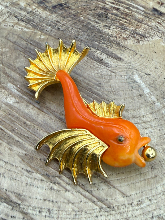 Vintage Sphinx Tropical Fish Brooch