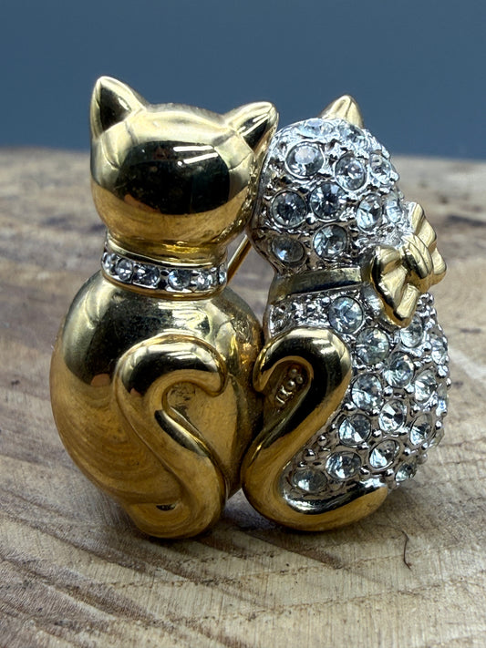 Vintage Two Cats Brooch, Rhinestone and Bow Detail