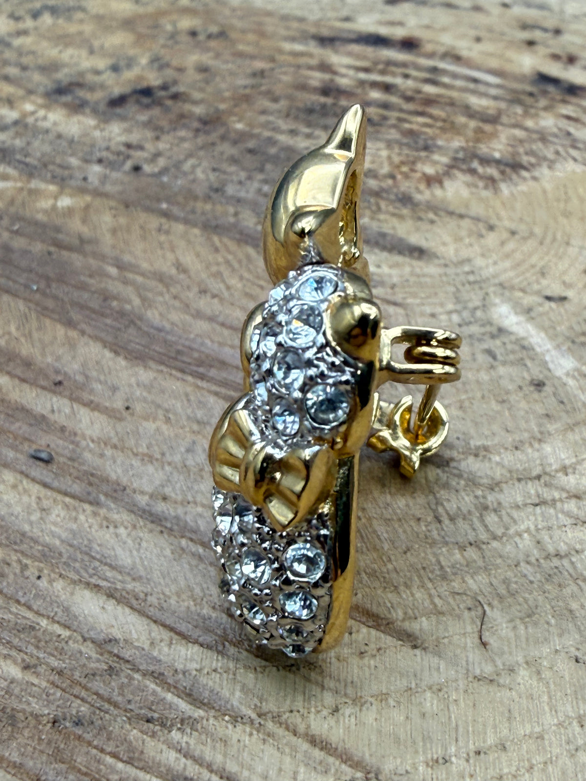 Vintage Two Cats Brooch, Rhinestone and Bow Detail