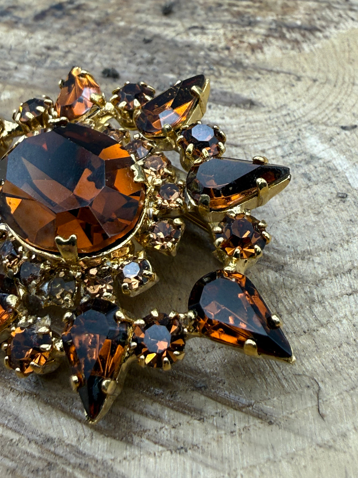 Vintage Brown Glass Starburst Brooch