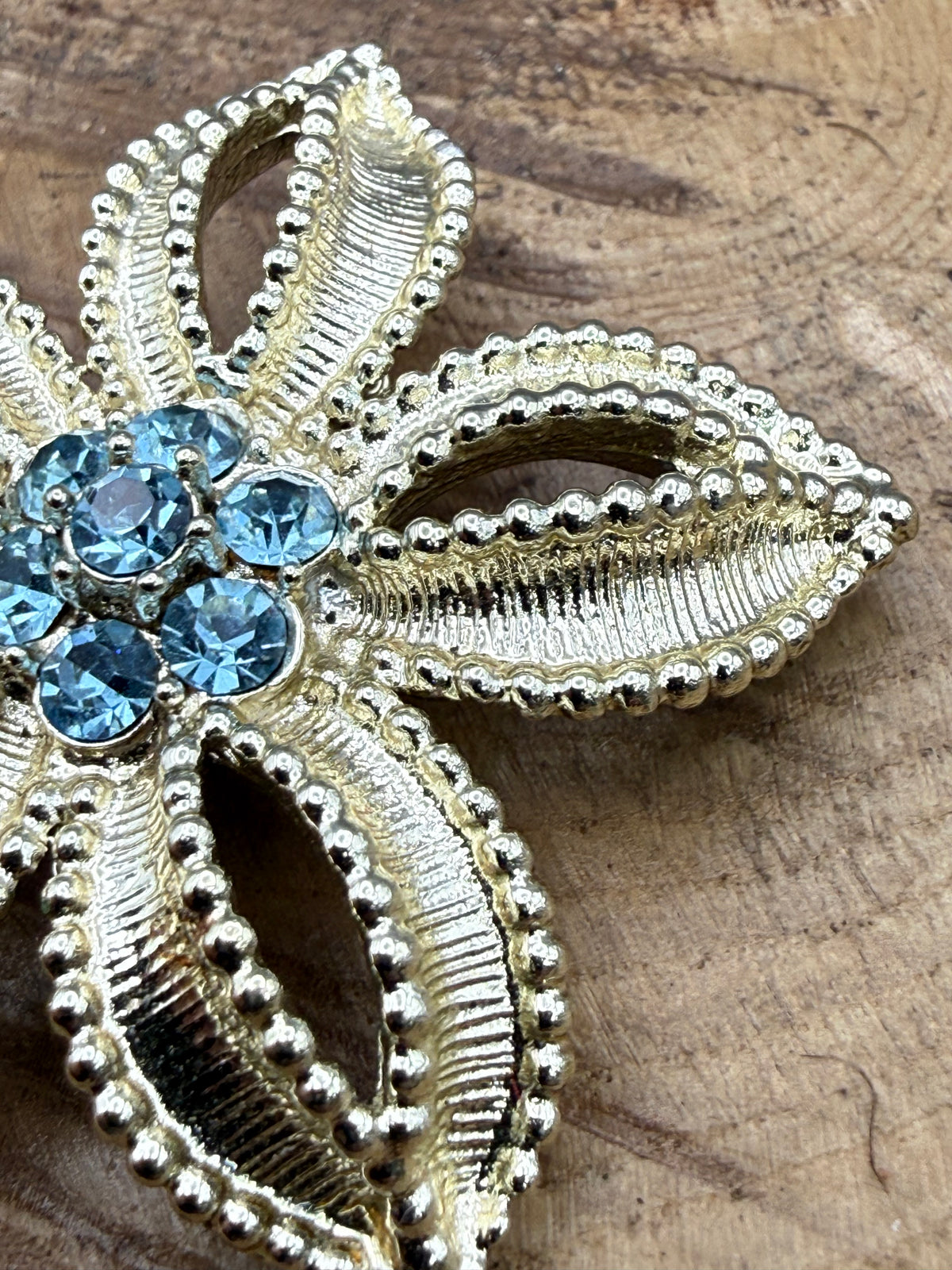 Vintage Flower Brooch with Sky Blue Rhinestones