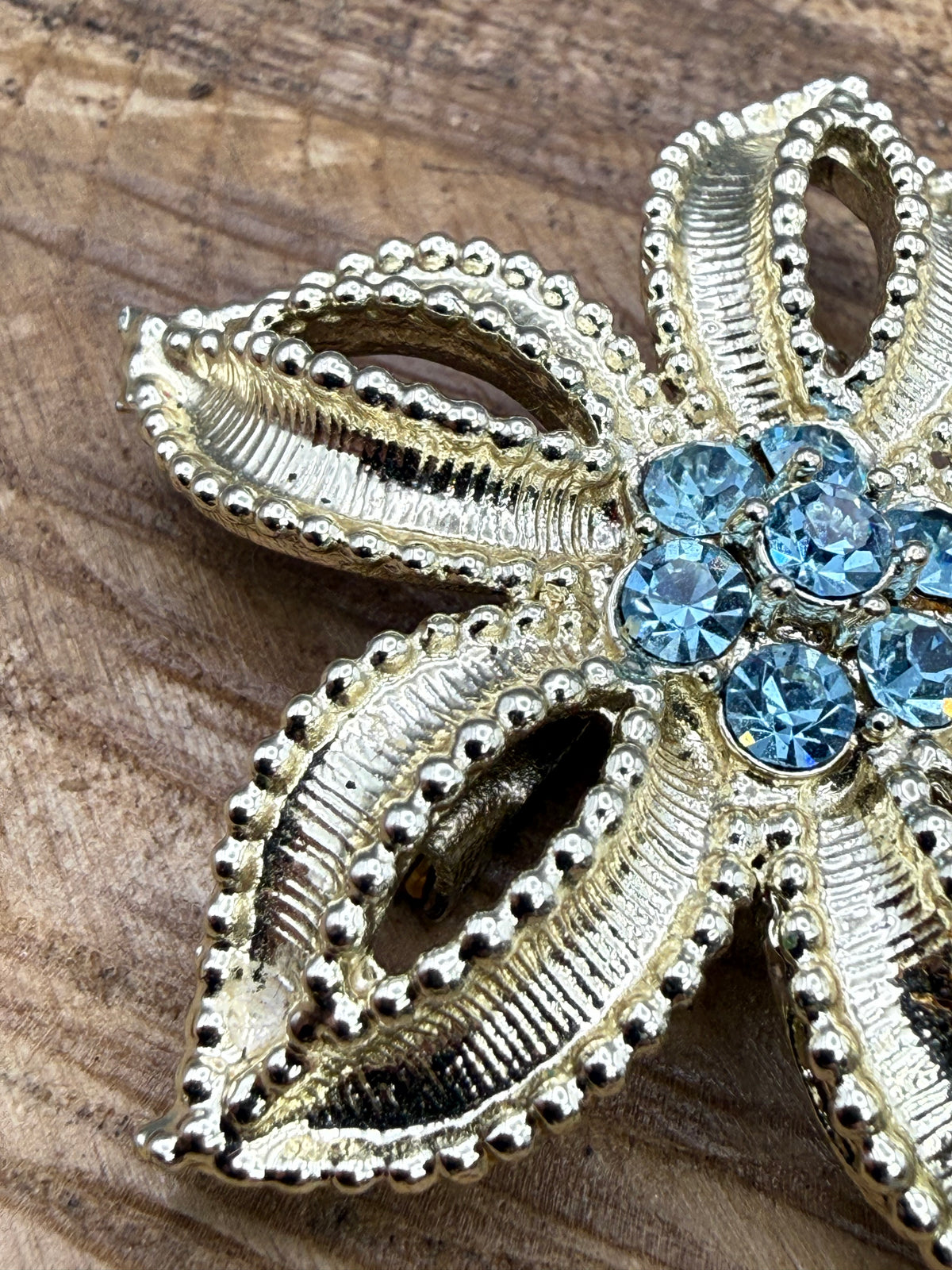 Vintage Flower Brooch with Sky Blue Rhinestones
