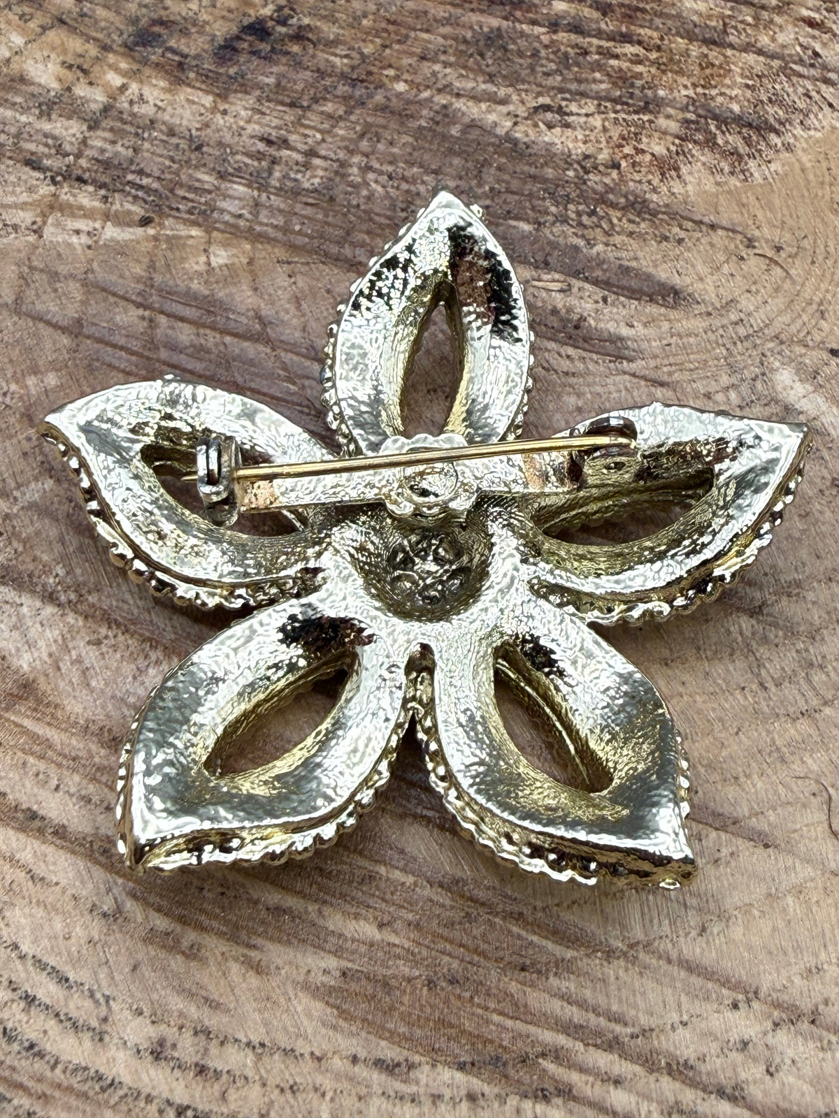 Vintage Flower Brooch with Sky Blue Rhinestones