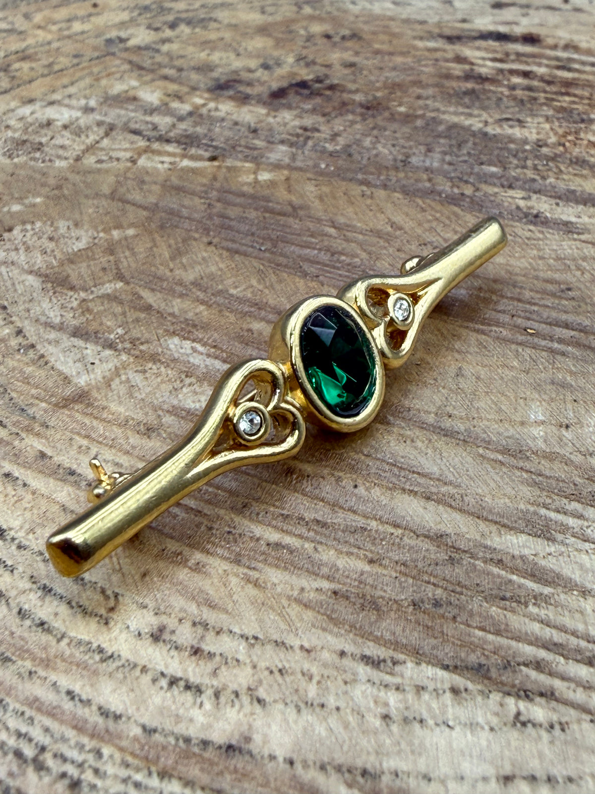 Vintage Green Glass Bar Brooch