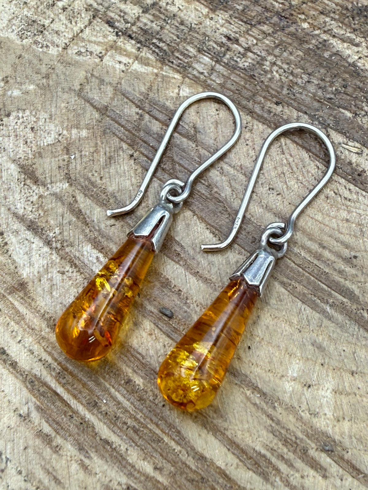 Vintage Honeyglow Baltic Amber Drop Earrings