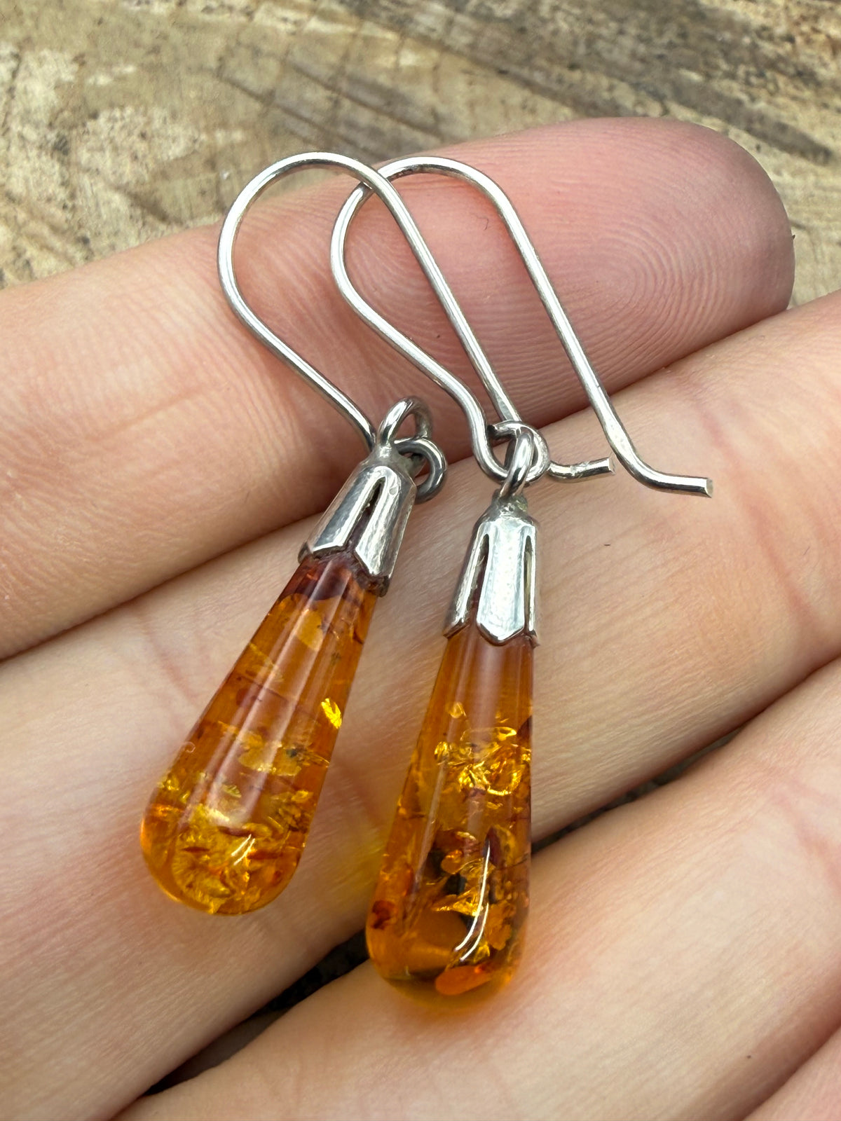 Vintage Honeyglow Baltic Amber Drop Earrings