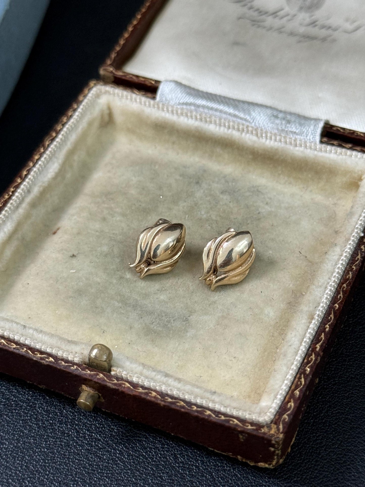 Vintage 9ct Gold Tulip Stud Earrings