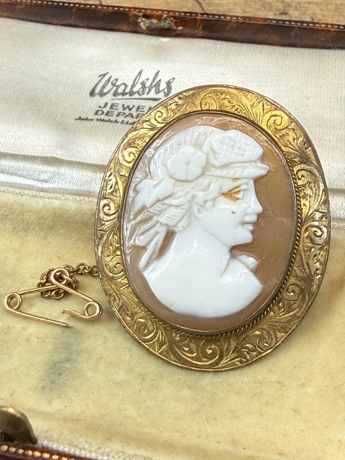Antique Victorian Cameo Brooch of Greek Goddess Flora