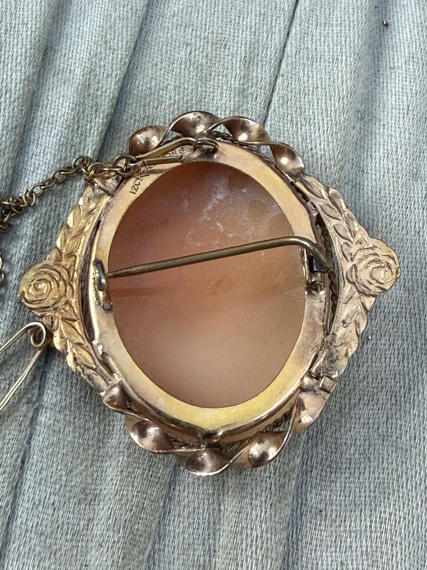 Antique 12ct Rolled Gold Shell Cameo Brooch