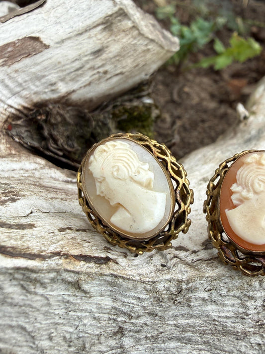 Vintage Cameo Screw Back Shell Earrings