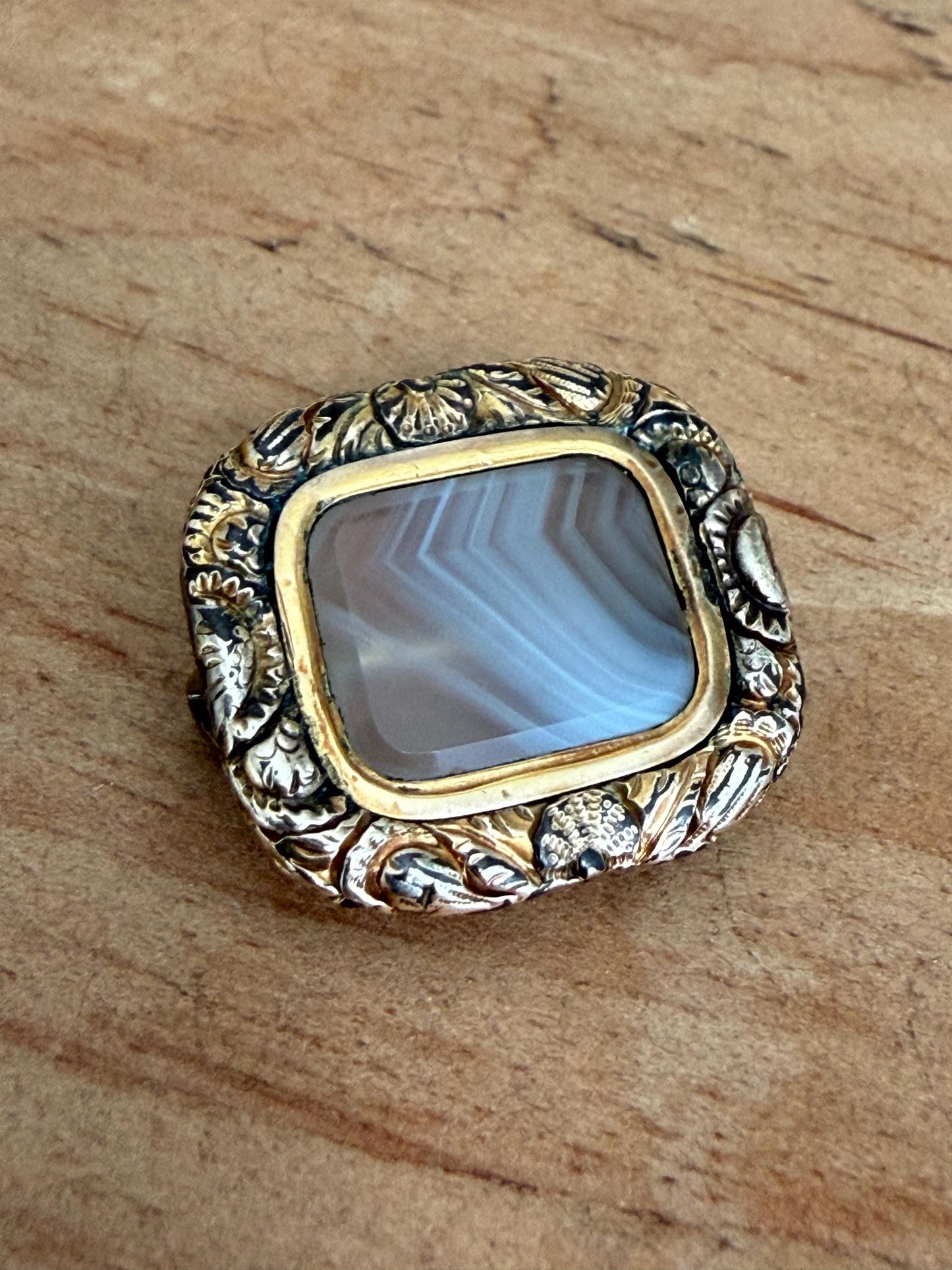 Victorian Banded Grey Montrose Agate Brooch