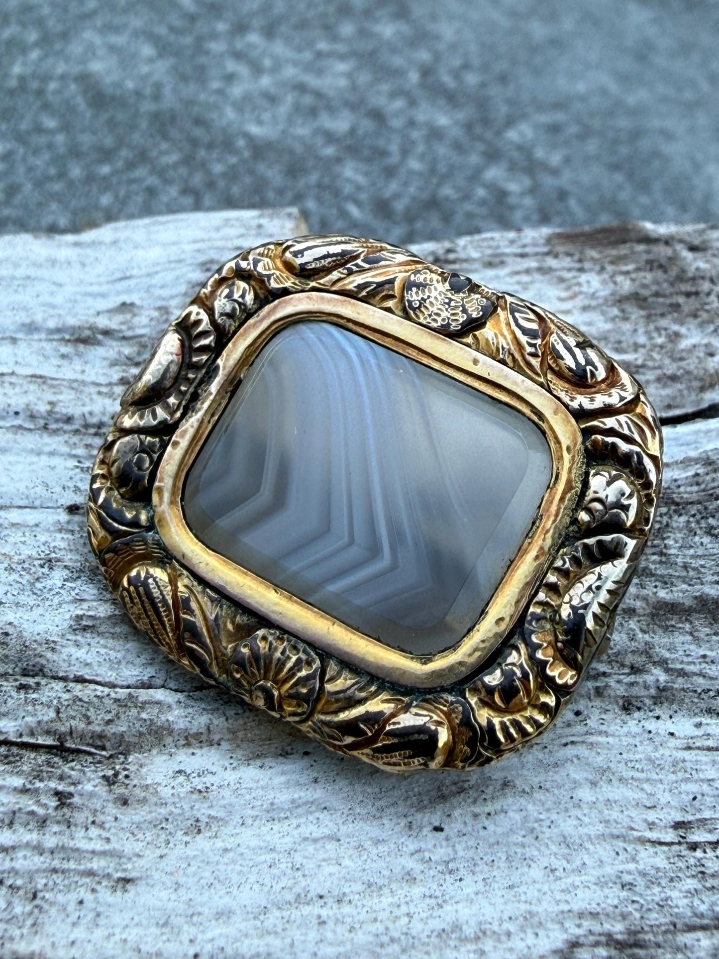 Victorian Banded Grey Montrose Agate Brooch