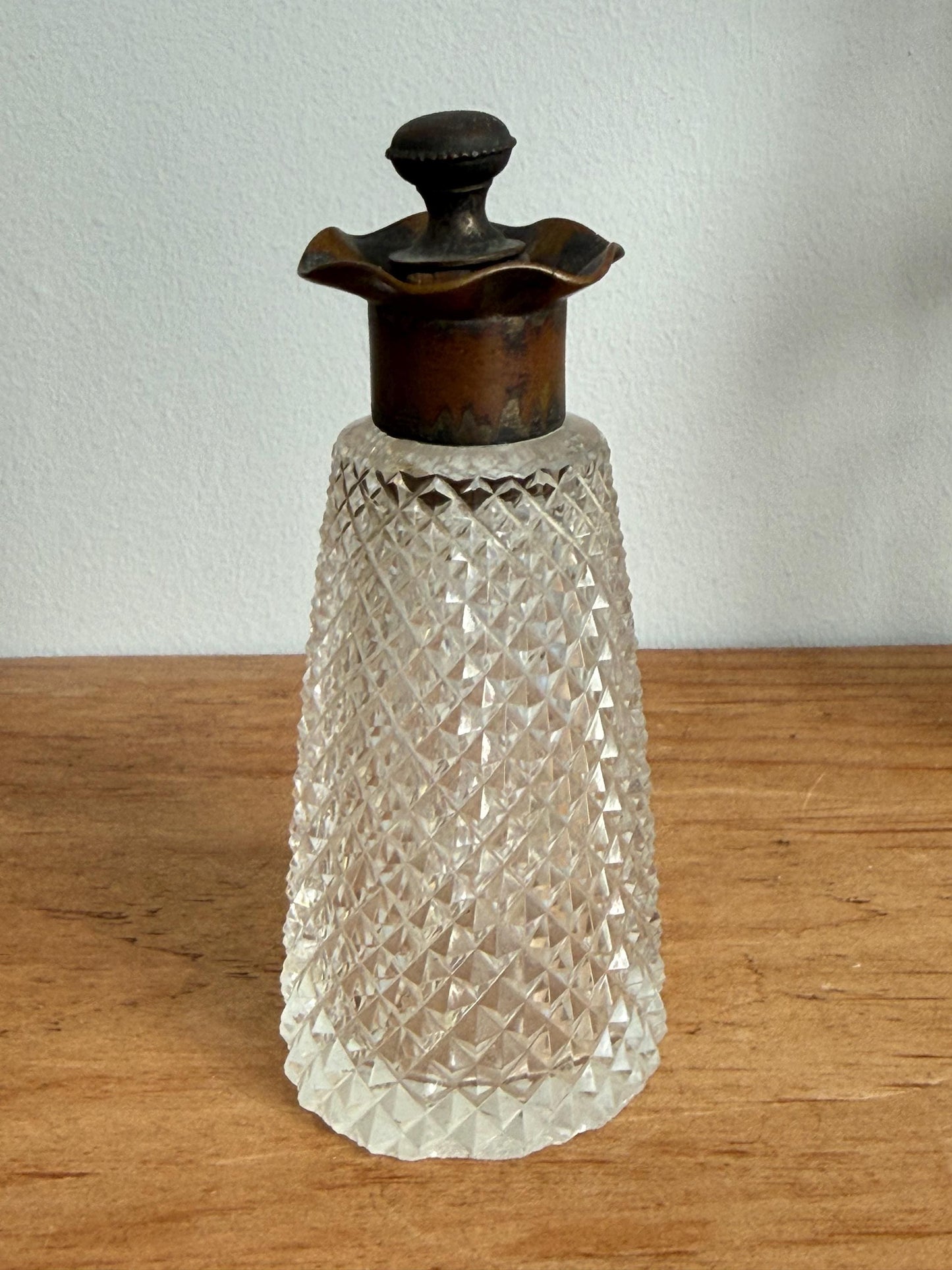 Antique Late Victorian Vinaigrette Scent Bottle