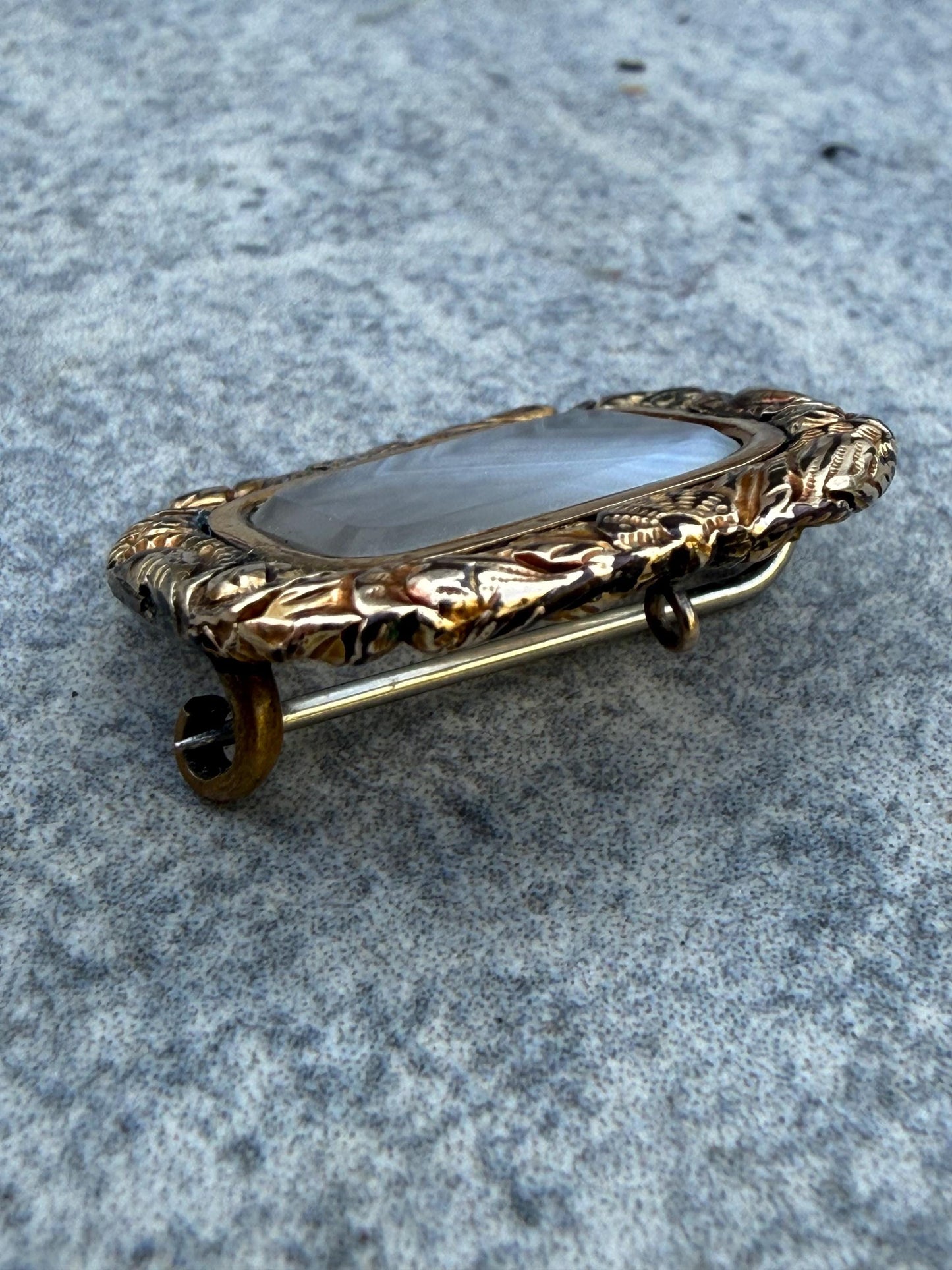 Victorian Banded Grey Montrose Agate Brooch