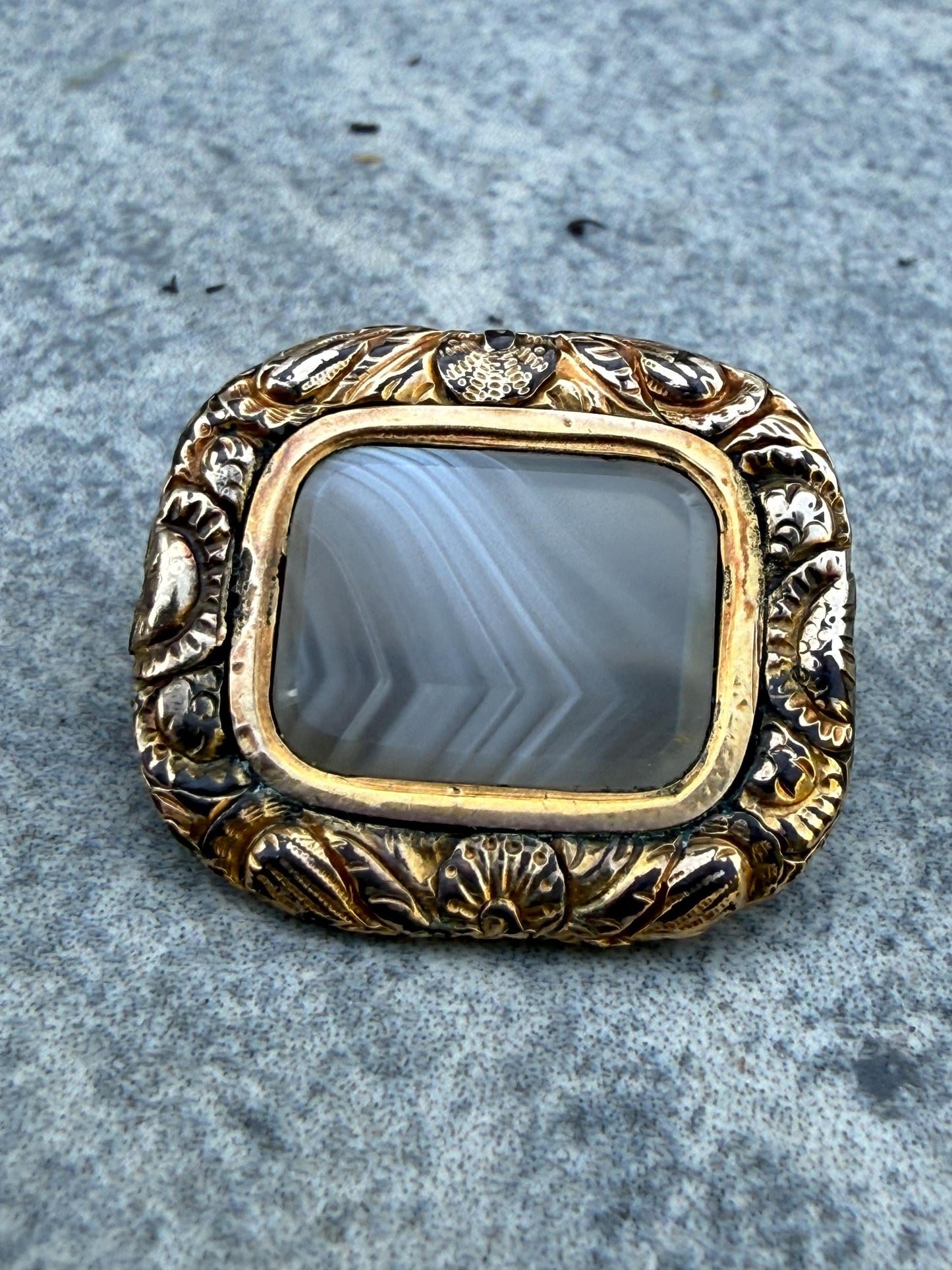Victorian Banded Grey Montrose Agate Brooch
